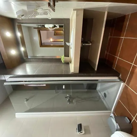Casa Con Jardin Privado Y Piscina Compartida シャレー カディス